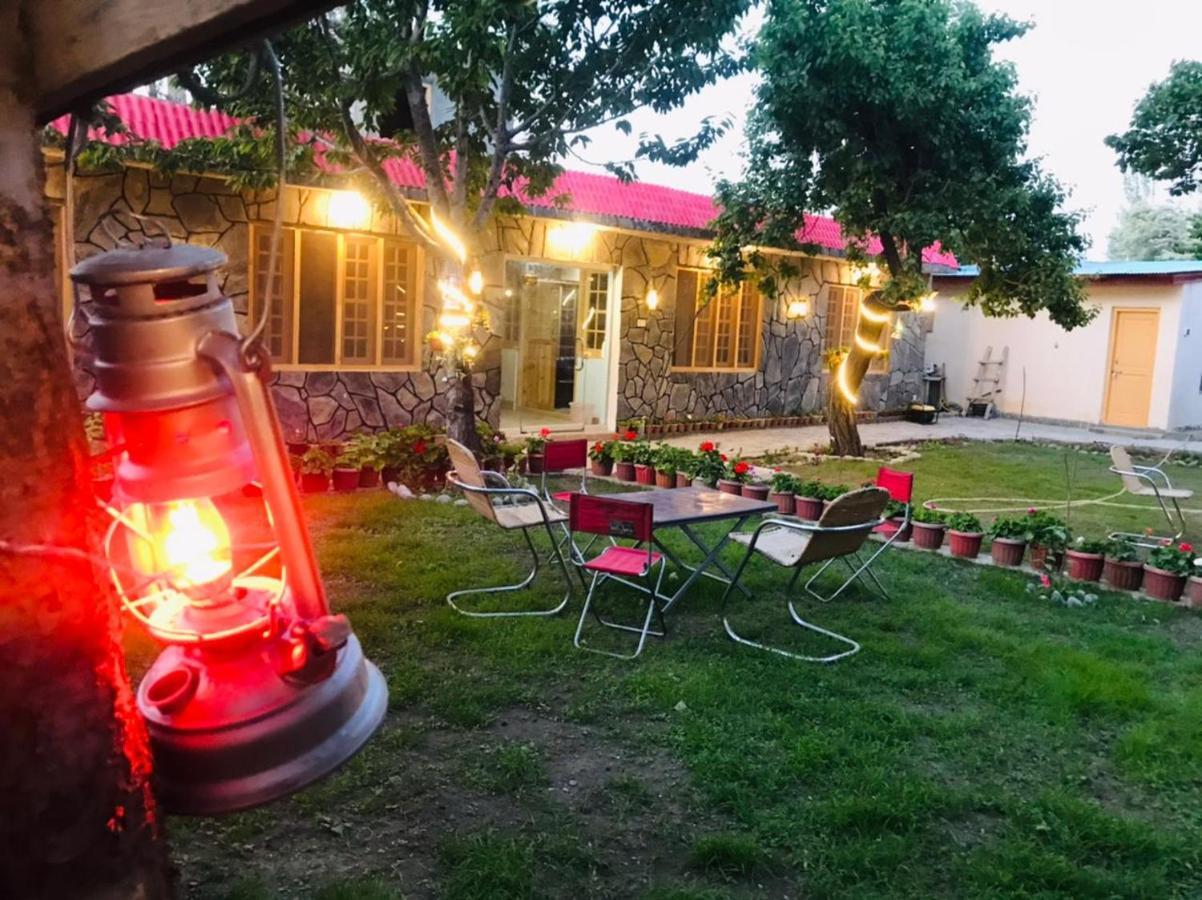 Sehrish Guest House Skardu Buitenkant foto