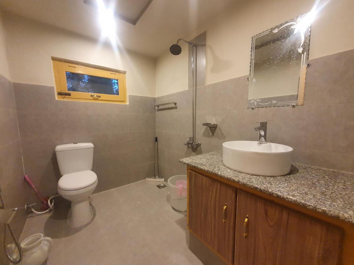 Sehrish Guest House Skardu Buitenkant foto