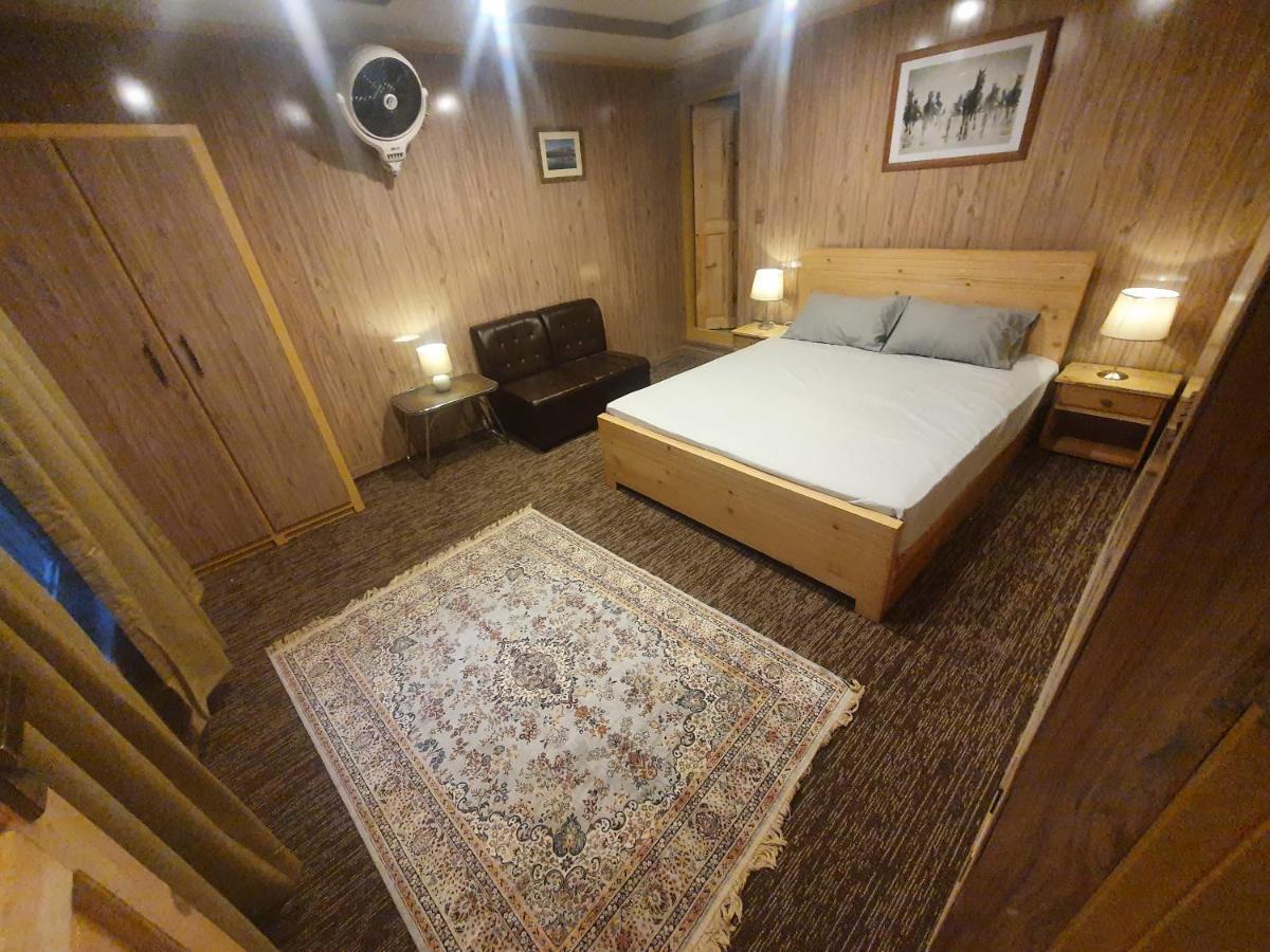 Sehrish Guest House Skardu Buitenkant foto