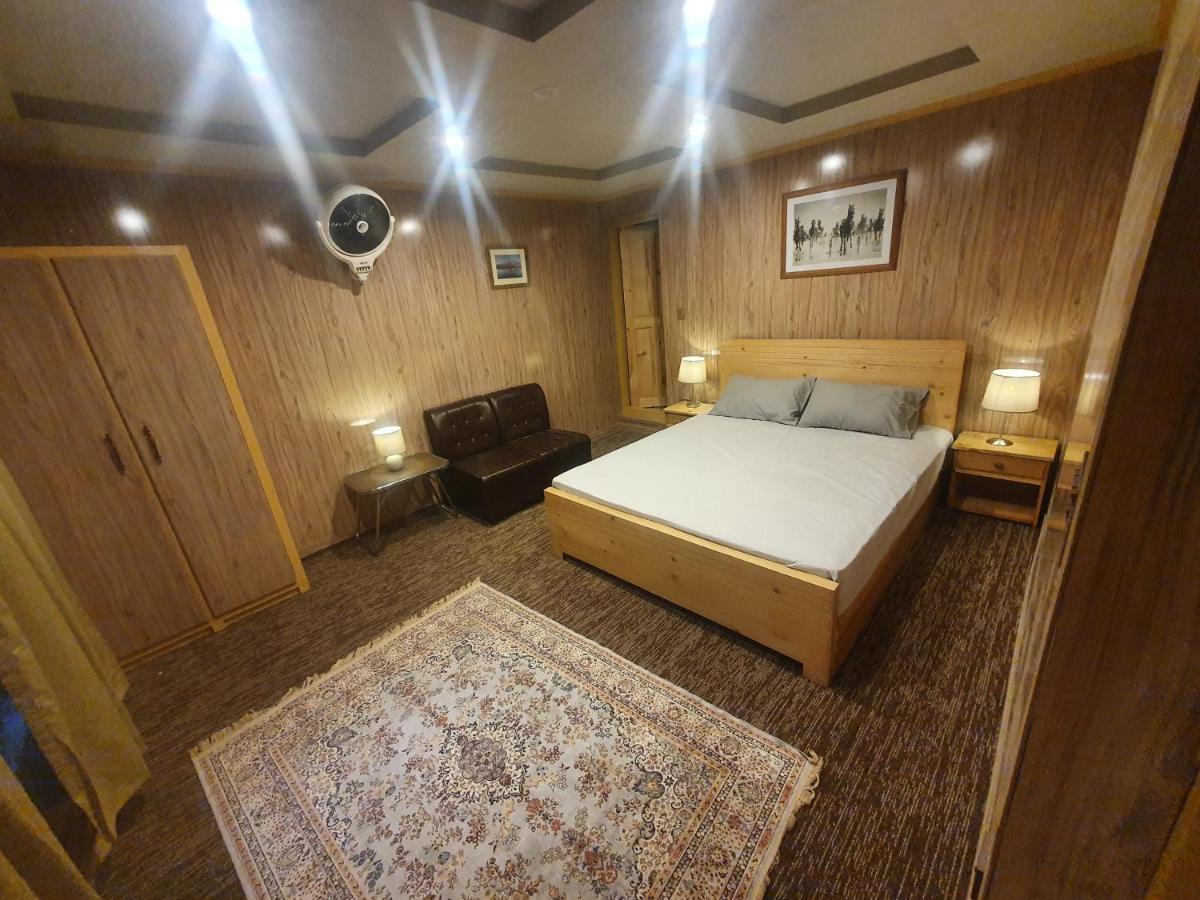 Sehrish Guest House Skardu Buitenkant foto