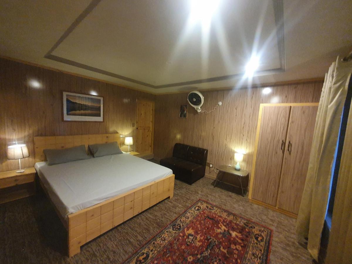 Sehrish Guest House Skardu Buitenkant foto