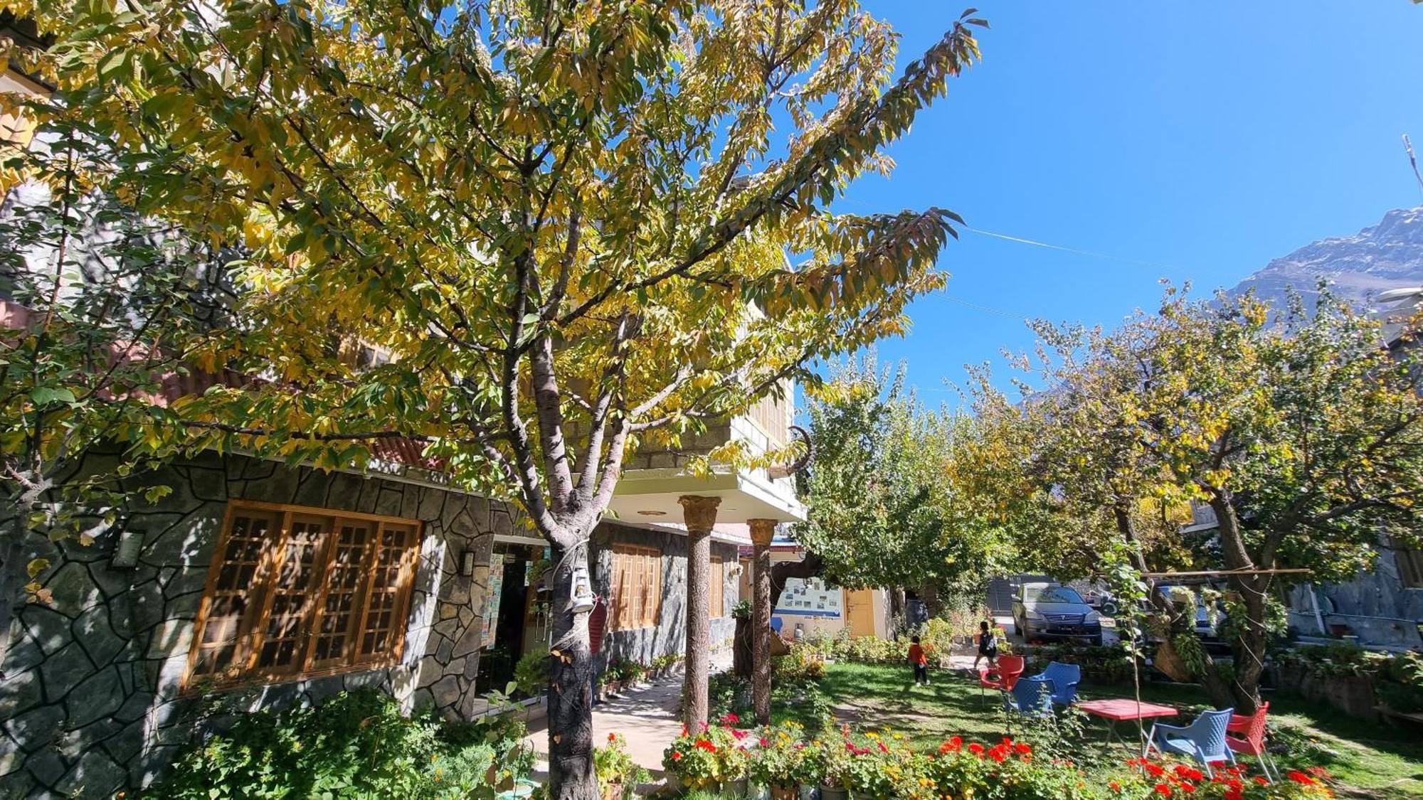 Sehrish Guest House Skardu Buitenkant foto